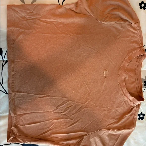 Women's Nike Run Defy running shoes with Nike shirt - Picture 3 of 8